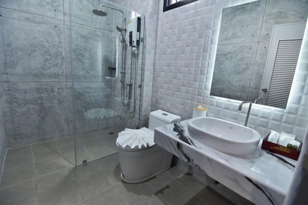 Deluxe Twin Room photo 2