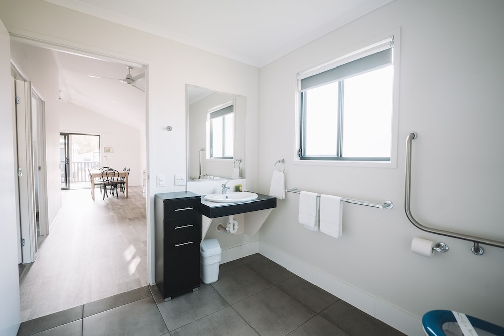 2 Bedroom Superior Villa Easy Access photo 2