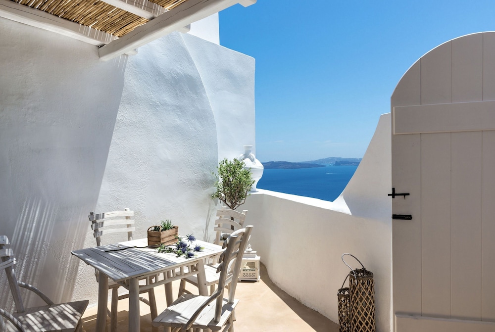 Two Bedroom Suite With Private Outdoor Hot Tub