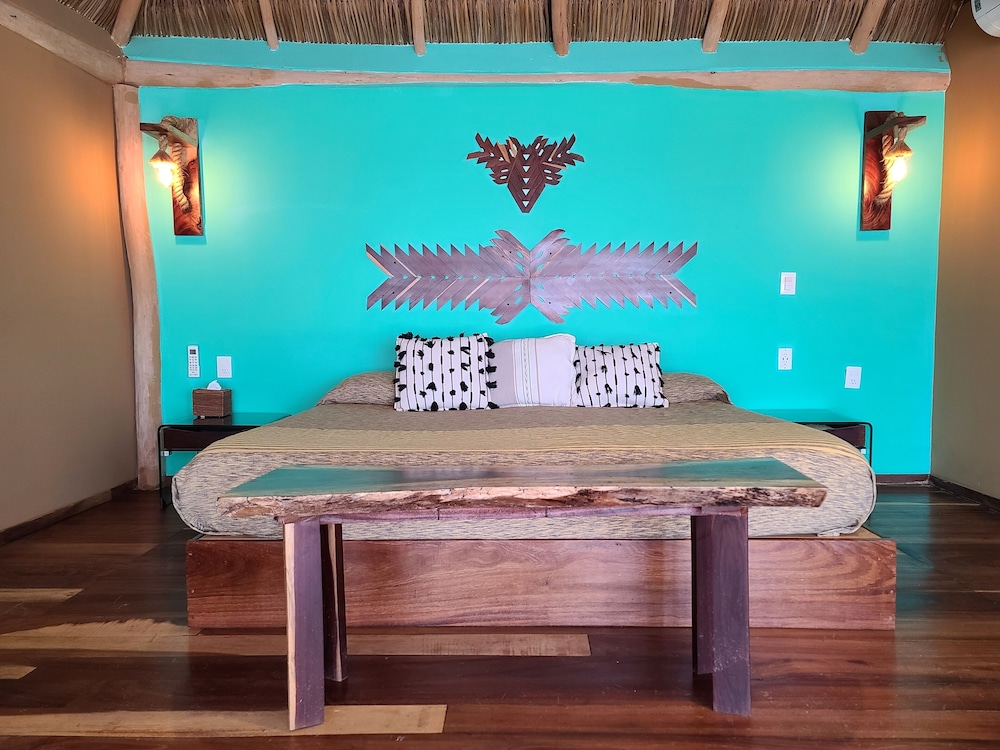 Honeymoon Room photo 1