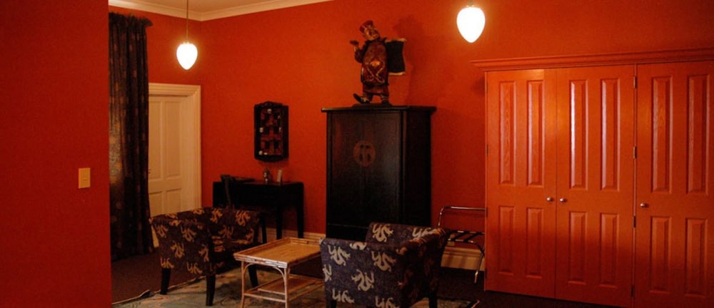 Mandarin Suite photo 2