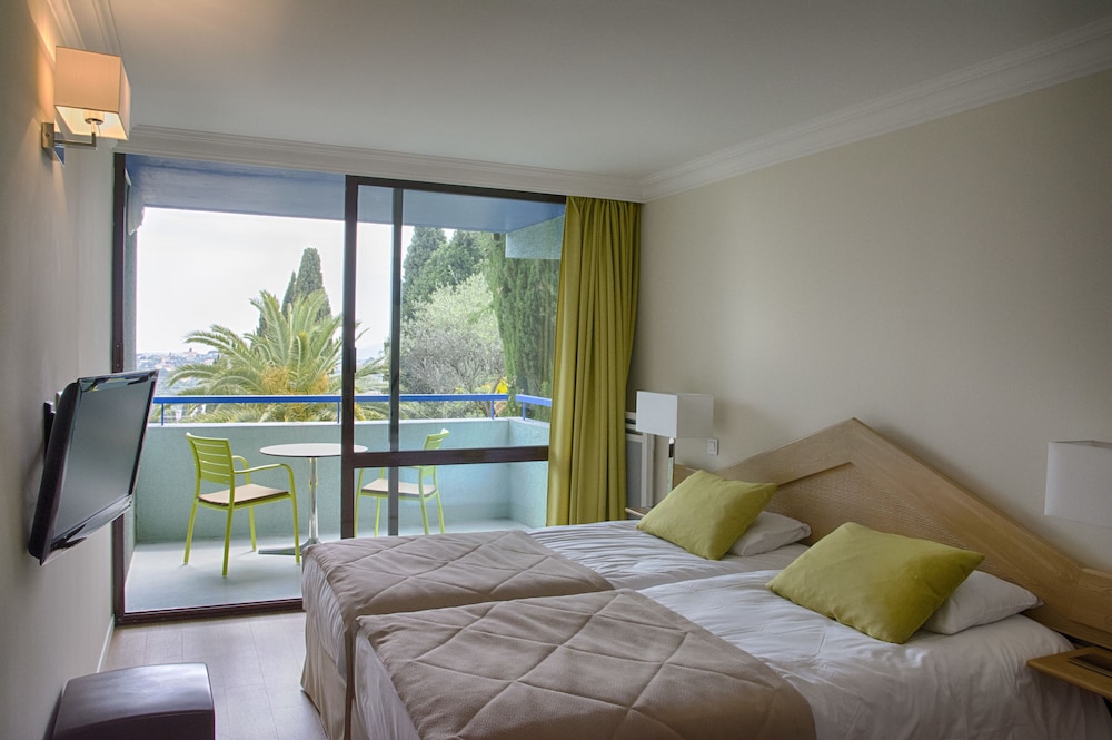 Superior Quadruple Room photo 1