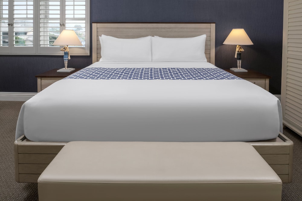 Premium Suite, 1 King Bed With Sofa Bed, Oceanfront
