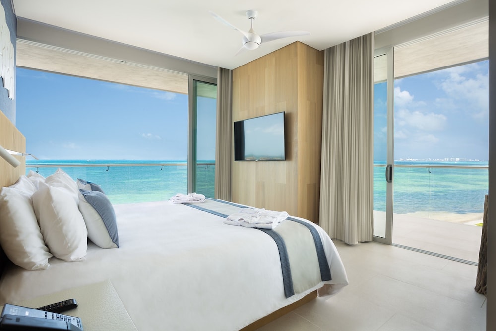 Preferred Club Master Family Suite Ocean View thumbnail 6