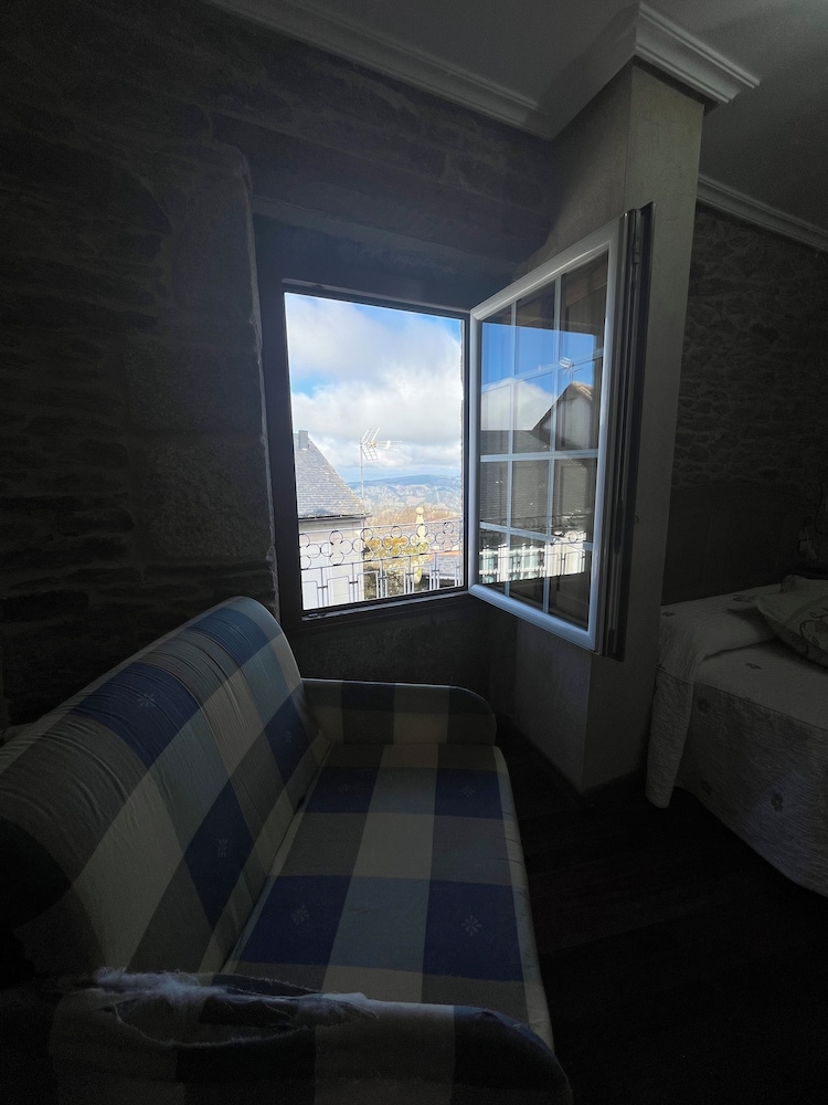 Double Room - Photo 2