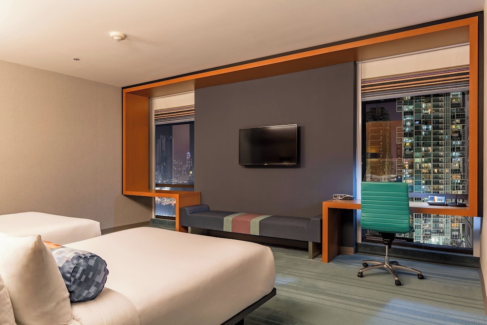 aloft, Room, 2 Queen Beds, City View