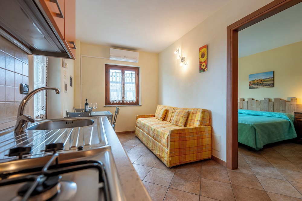 Comfort Apartment, 1 Bedroom, Balcony (3 pax) photo 3