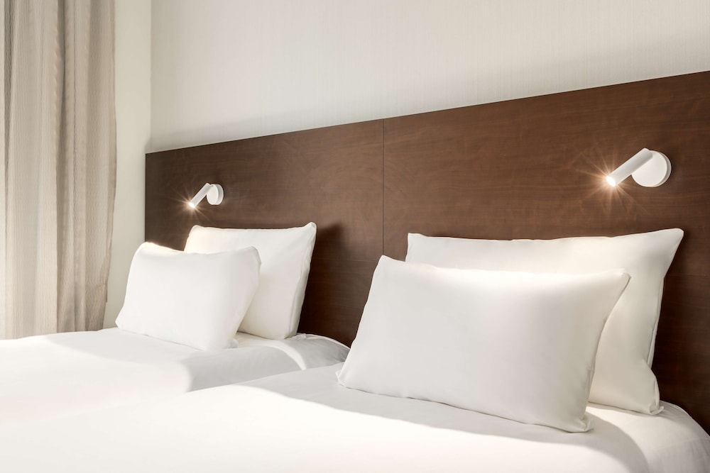 Superior Room (Extra Bed 3 adults)