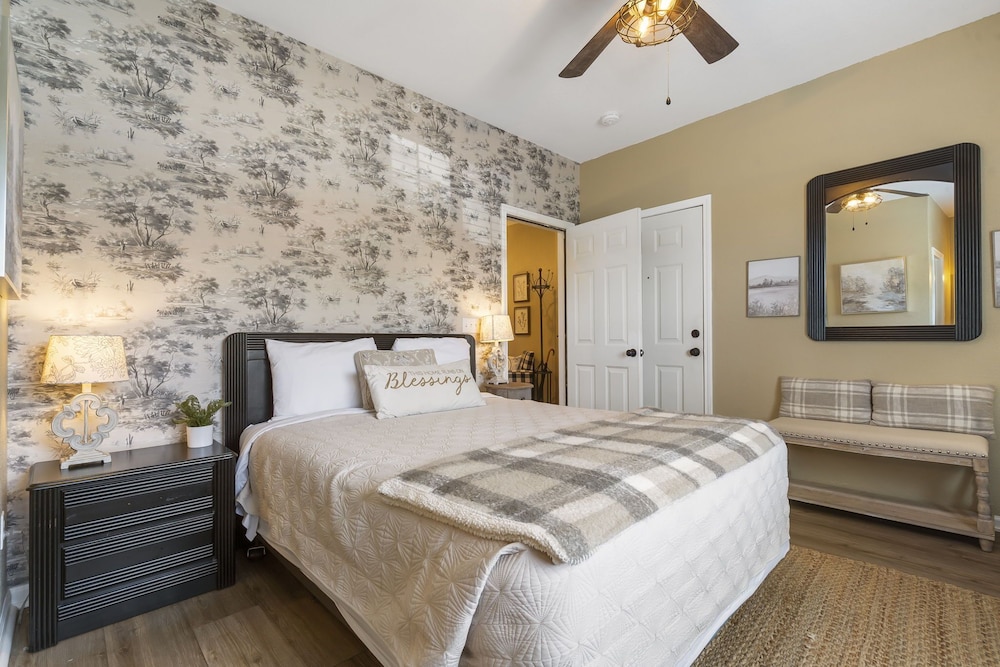 Condo, Multiple Beds, Pool Access, Garden View (Fairview Escape)