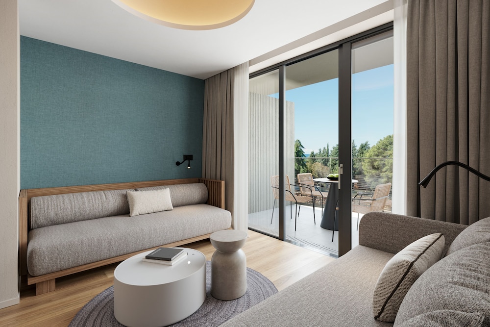 Family room for 2+2 Pool Terrace photo 1
