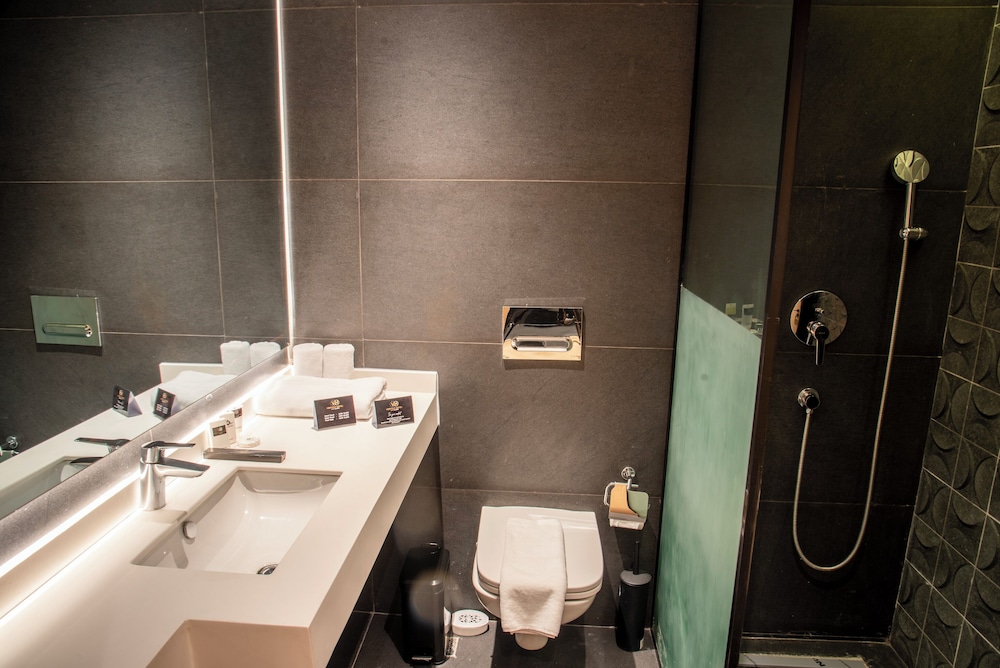 Deluxe Suite photo 2