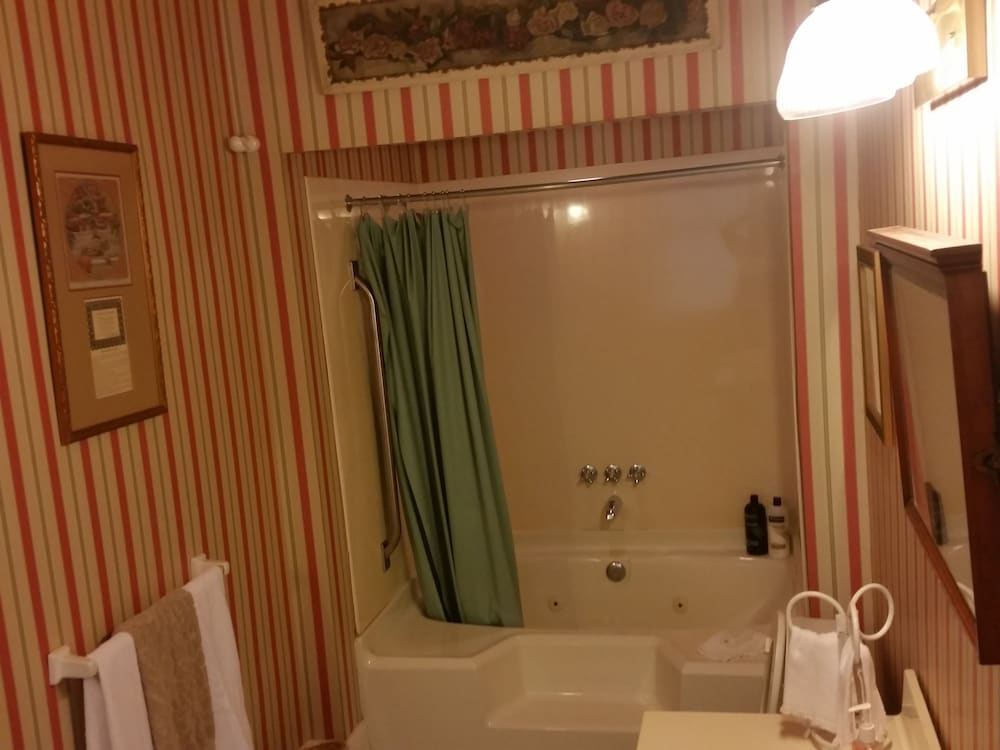 Deluxe House, 1 Queen Bed, Garden View photo 3
