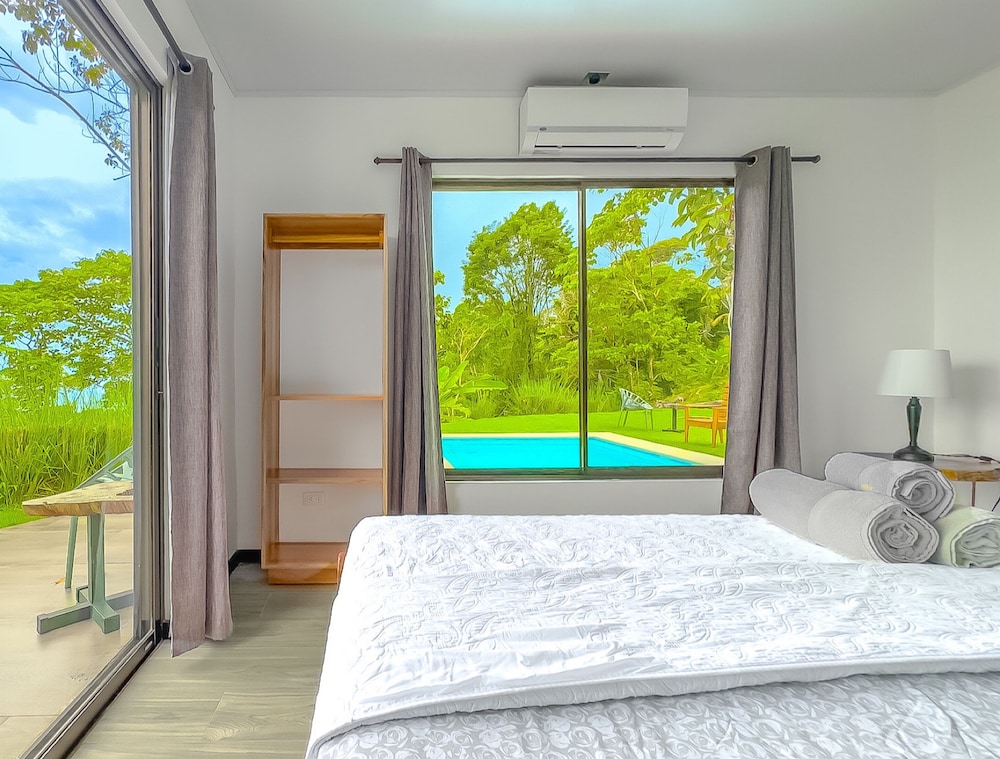 Villa, 3 Bedrooms, Ocean View photo 3