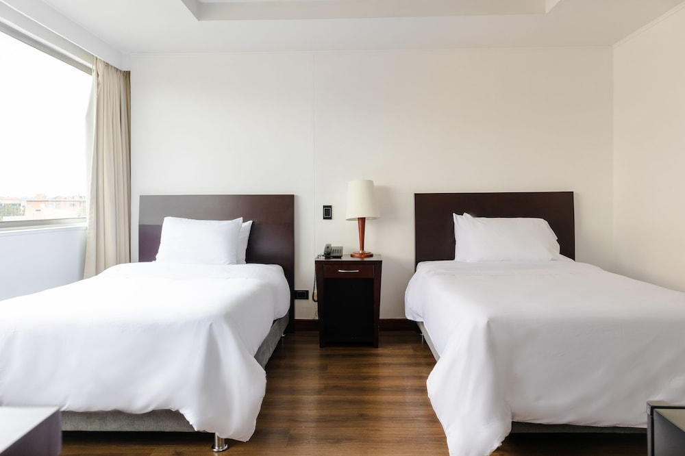 Standard Double Room, 2 Twin Beds - Photo 4