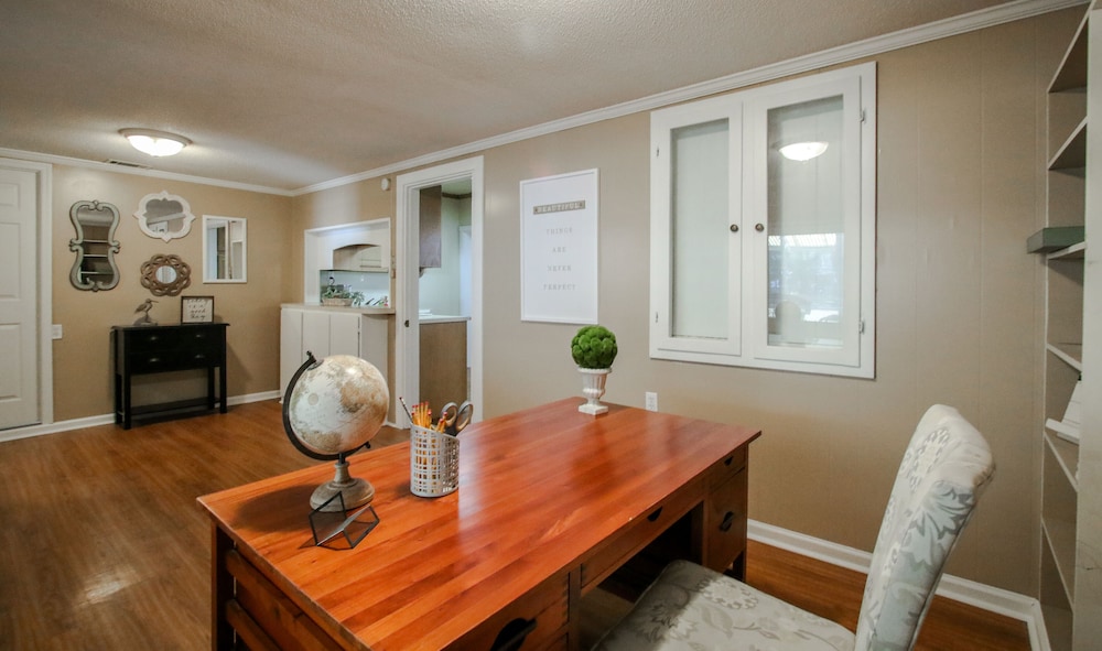 Grand House photo 2