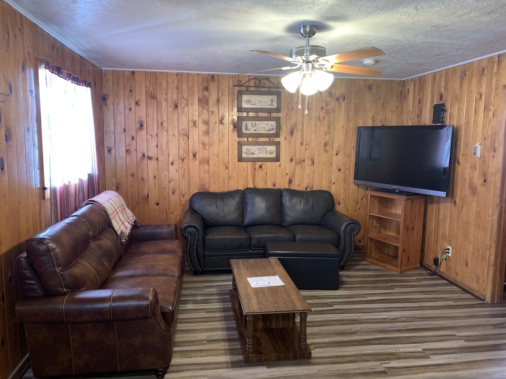 Deluxe Cabin, 2 Bedrooms, Mountain View photo 1