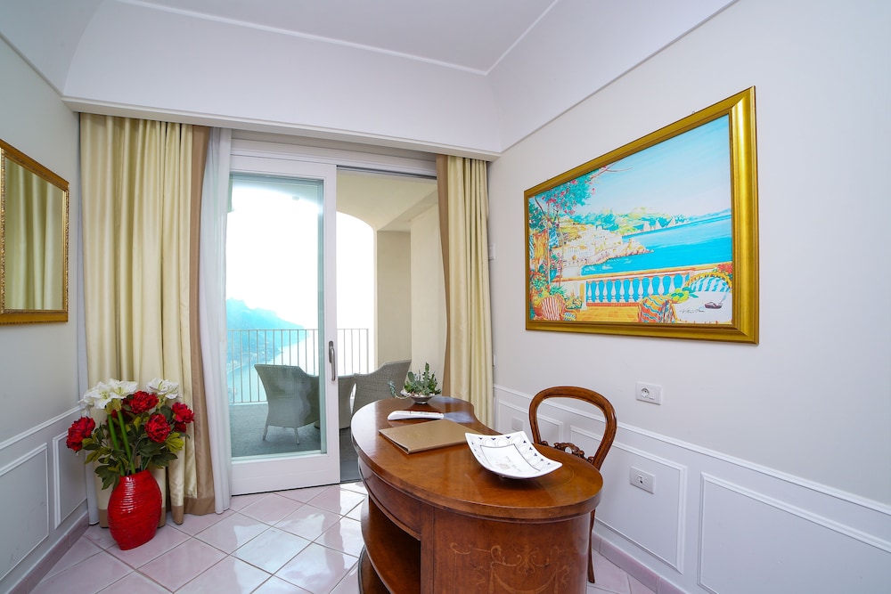 Suite, Balcony, Tower photo 3