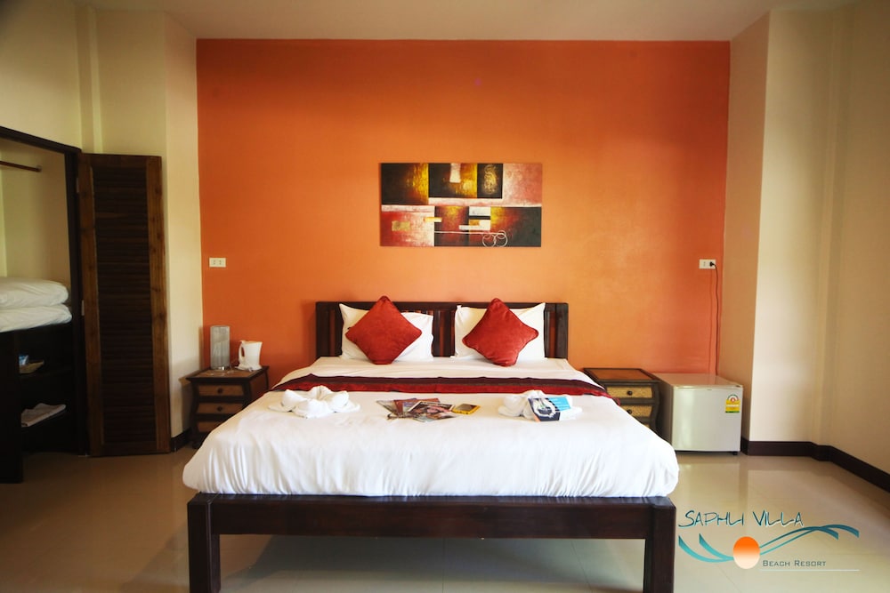 Deluxe King Bungalow photo 2