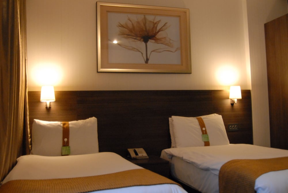 Standard Room - Photo 2