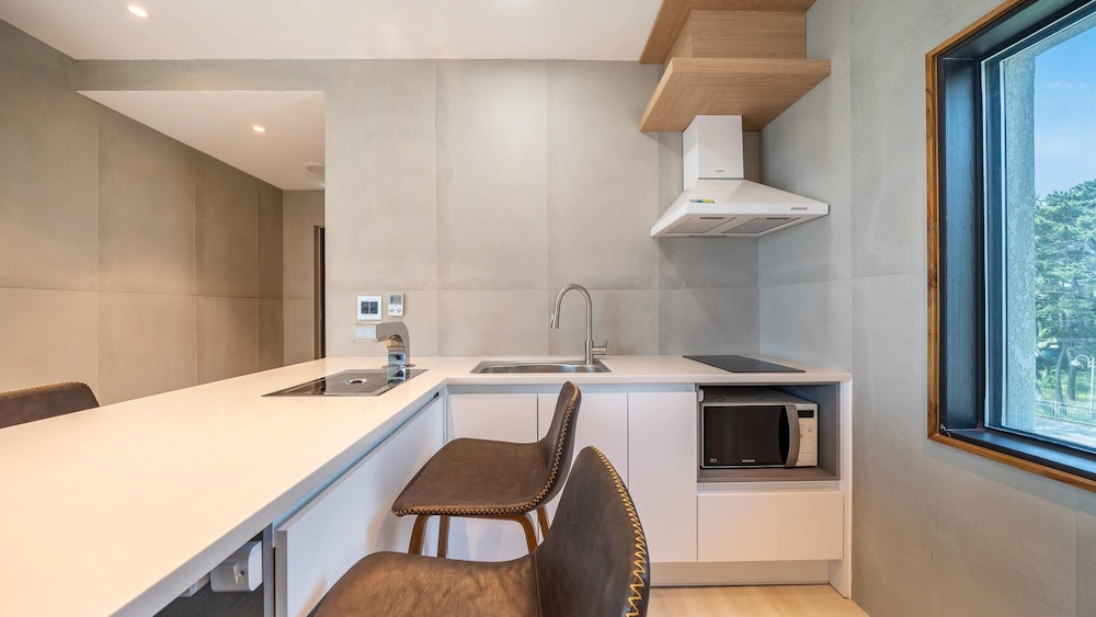 Basic Room, 1 Bedroom (Room 301) - Photo 6