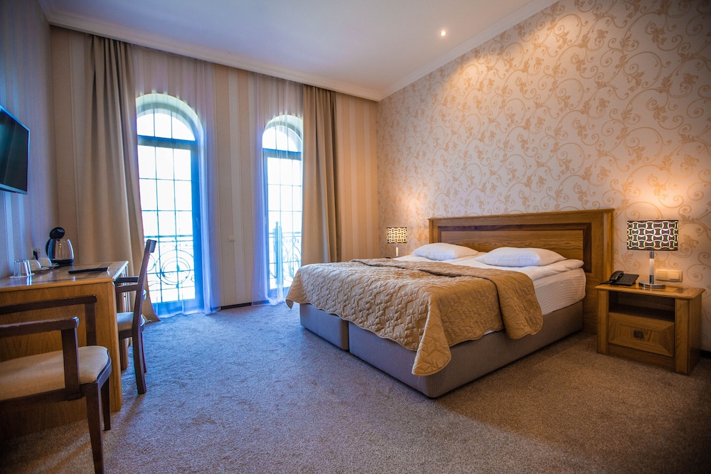 Standard Double or Twin Room photo 2