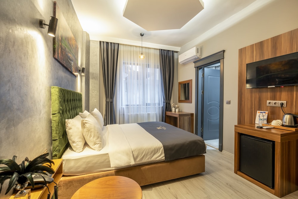 Economy Double Room photo 1