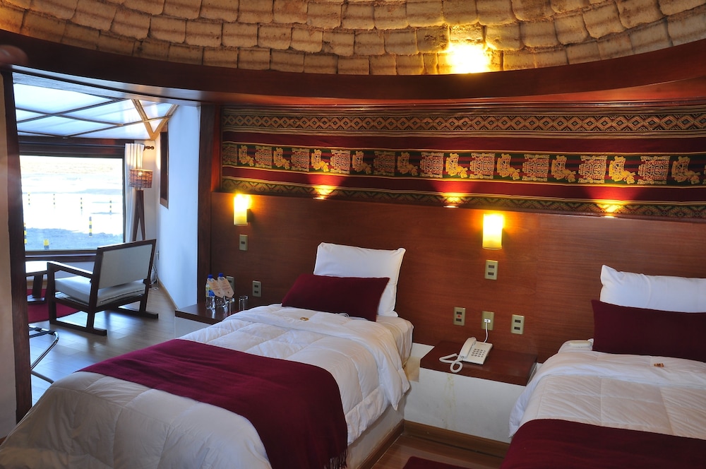 Superior Room, 2 Twin Beds, Mountain View