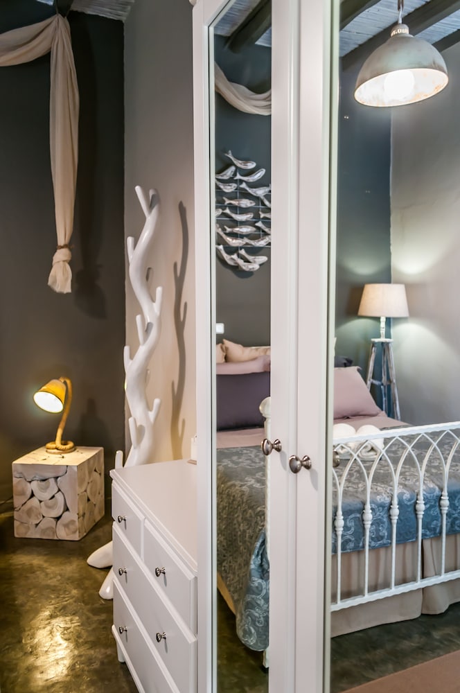 Traditional Villa, 2 Bedrooms