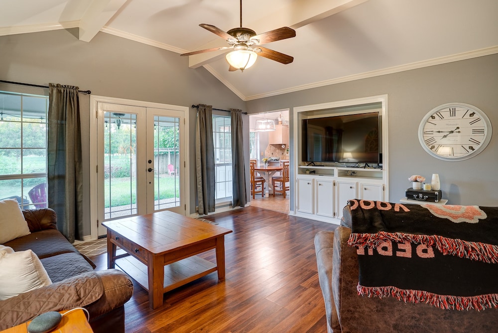 House (2 Bedrooms) photo 1