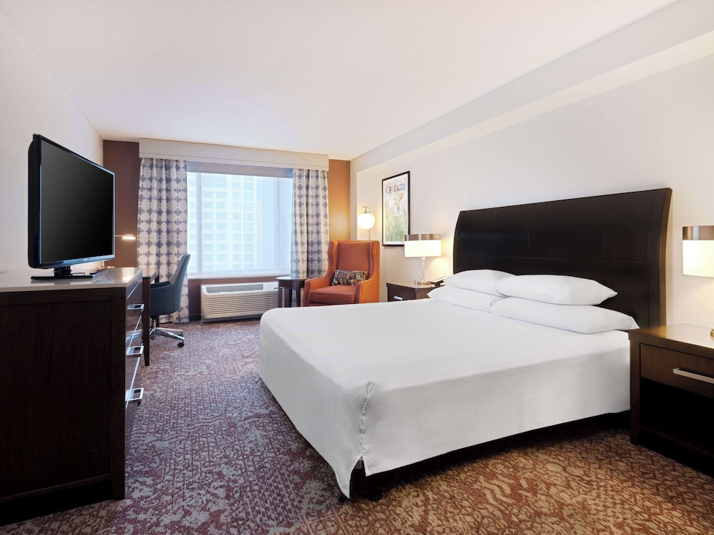 Room, 1 King Bed, Accessible (Hearing) - Photo 2