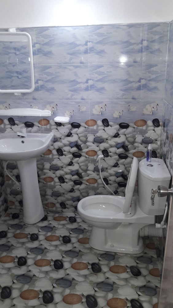 Deluxe Double Room, 1 Queen Bed, Smoking, Private Bathroom photo 2