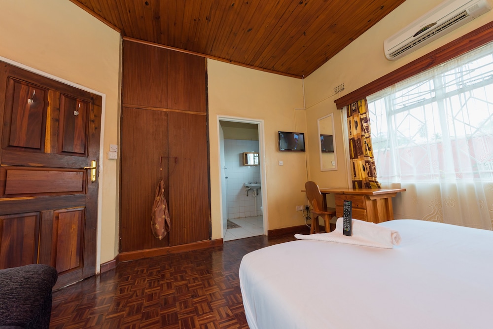 Standard Double or Twin Room, Garden View photo 3
