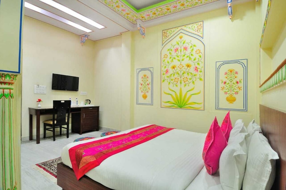 Deluxe Double or Twin Room - Photo 7