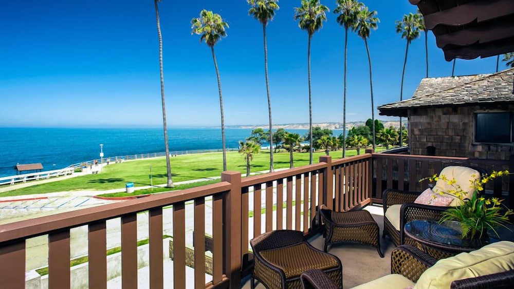 Deluxe Room, Multiple Beds, Ocean View - Photo 8