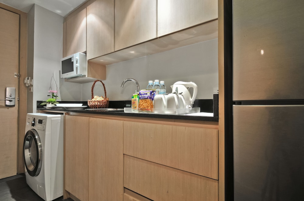 Two Bedrooms Family Suites - Photo 6