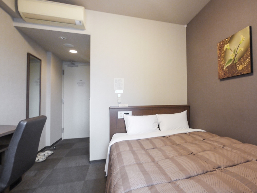 Economy Double Room, Smoking