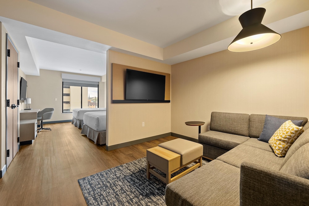 Room, Multiple Beds, Accessible Bathtub (Specialty)