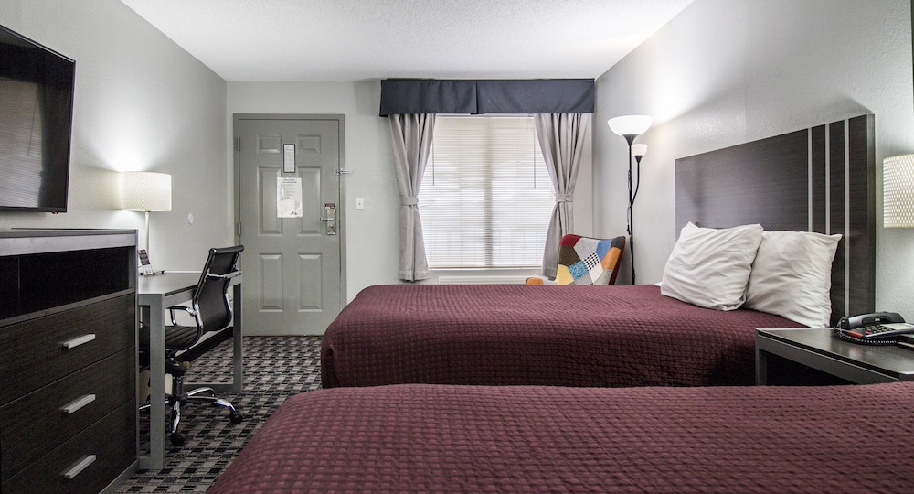 Standard Room, 2 Double Beds, Non Smoking - Photo 2