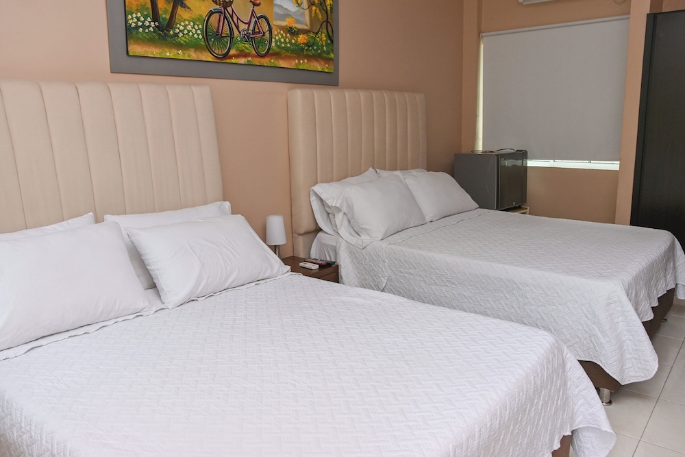 Standard Twin Room photo 1