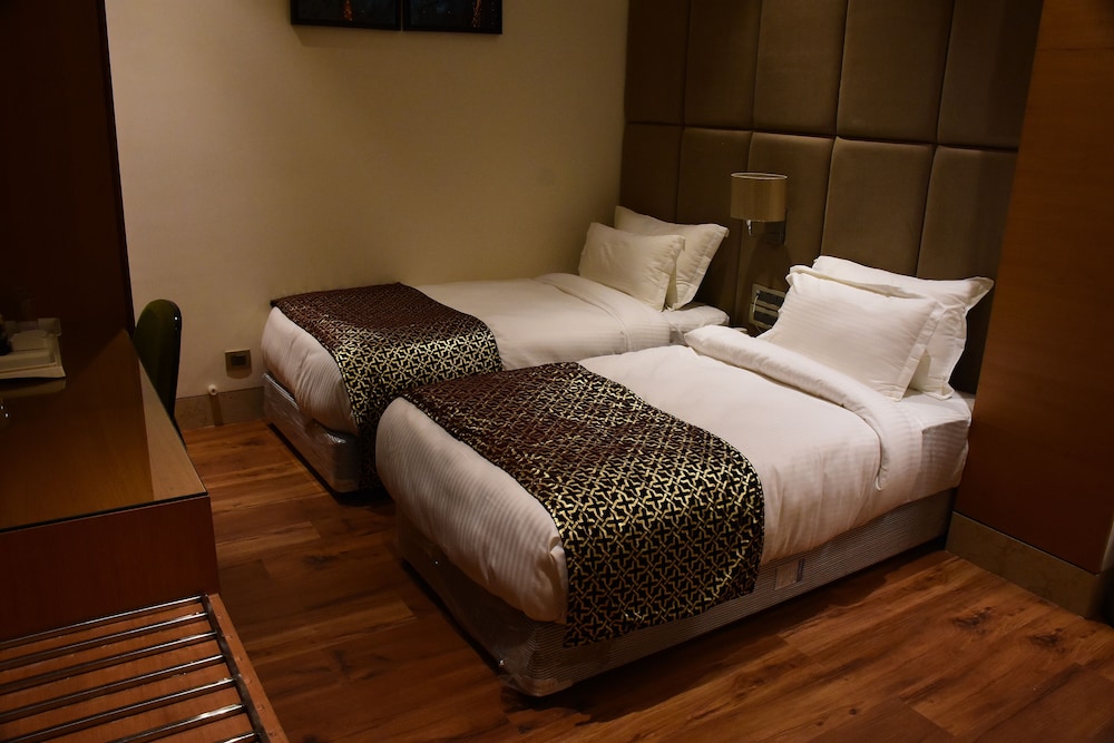 Cabana Room