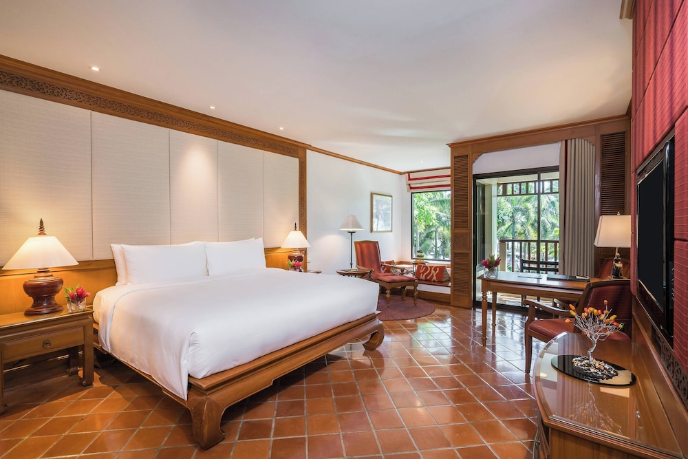 Room, 1 King Bed, Partial Sea View (Balcony) - Photo 3