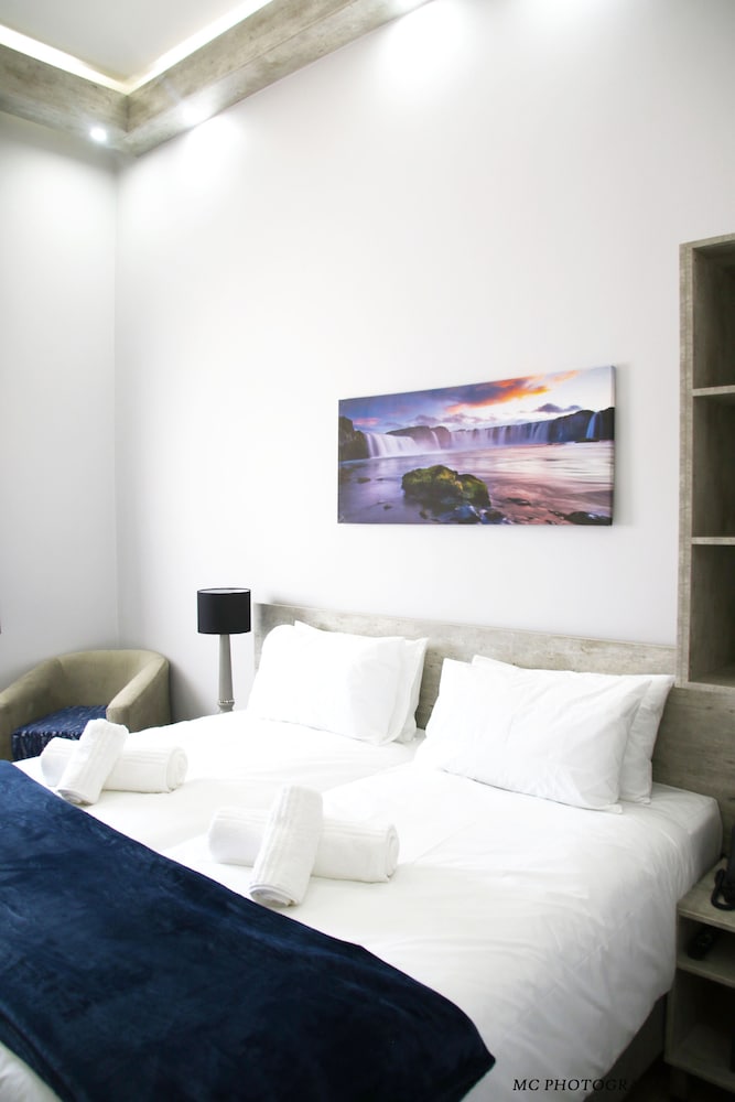 Standard Double Room photo 3