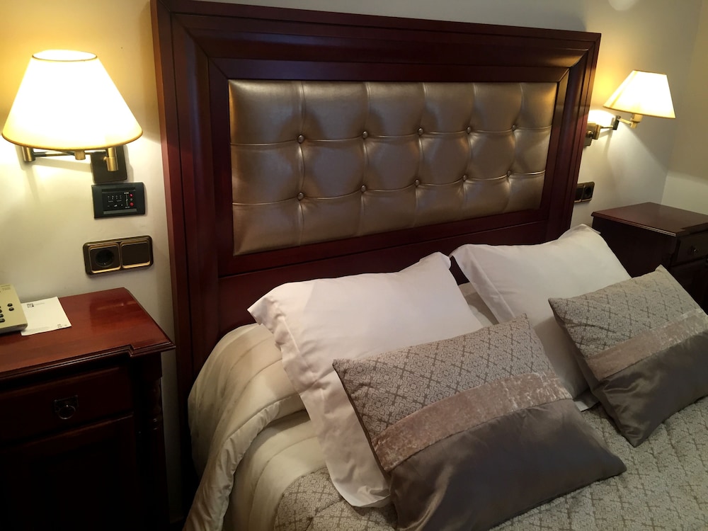 Suite (Mini) photo 2