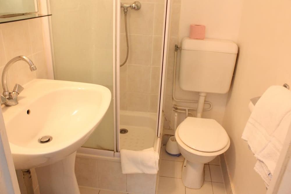 Superior Quadruple Room photo 3