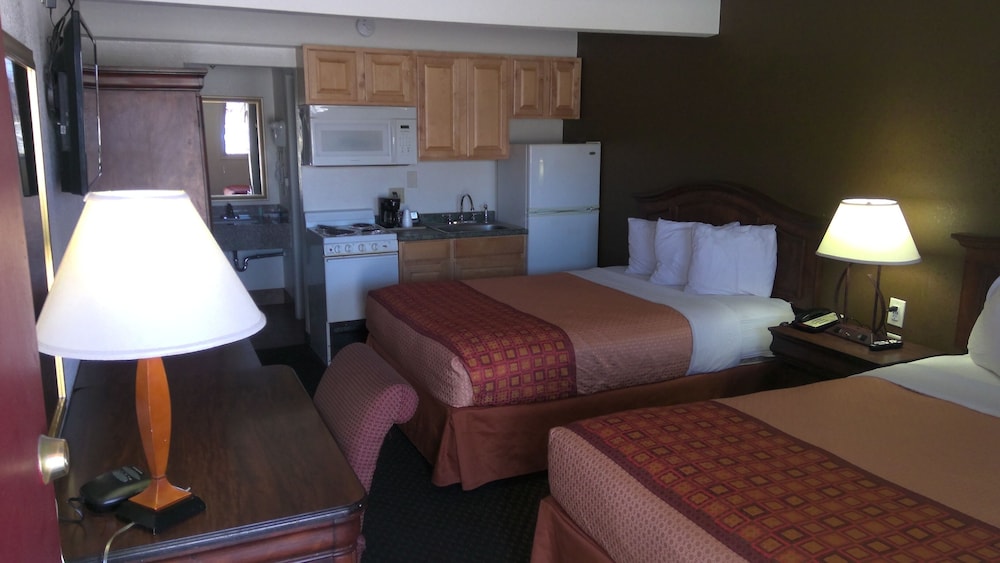 Standard Room, 2 Queen Beds, Non Smoking, Kitchen photo 1