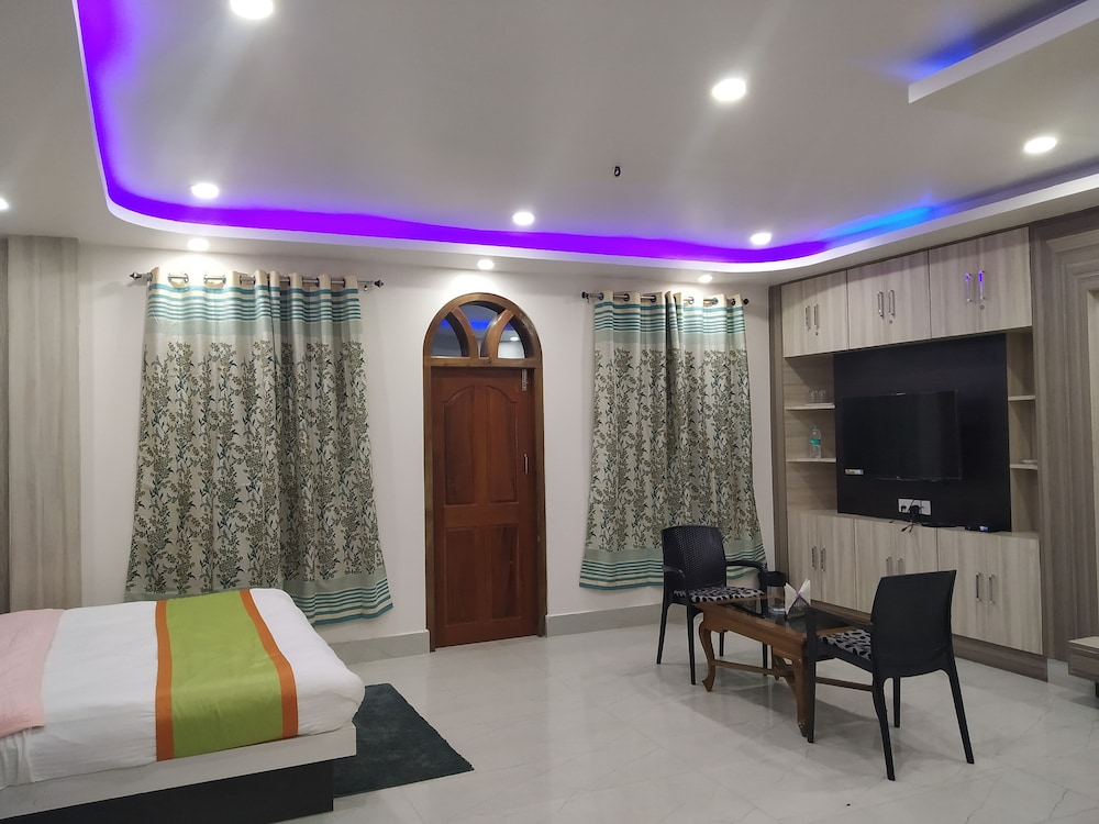 Executive Room - Photo 5