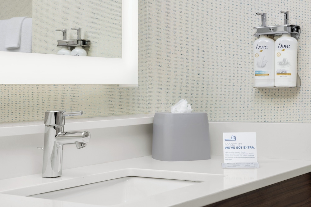 Standard Room, Accessible (Communications, Mobility, Access Tub) - Photo 6