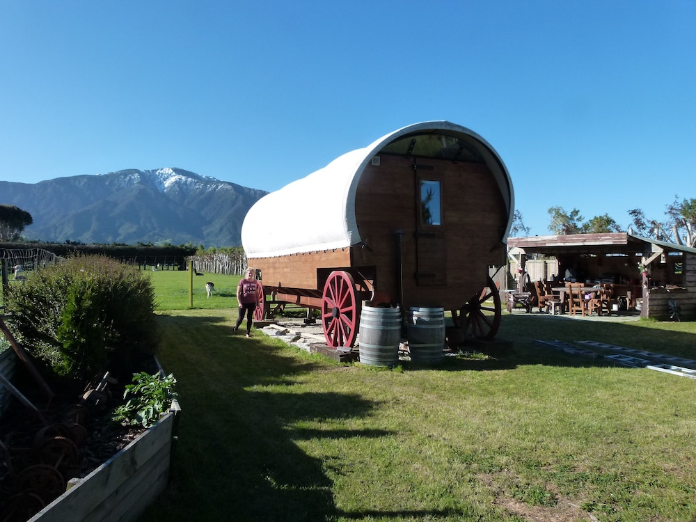 Colonial Wagon + Sleep Out photo 2