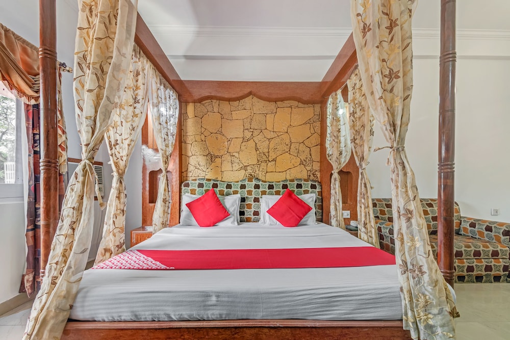 Suite, 1 Queen Bed photo 3
