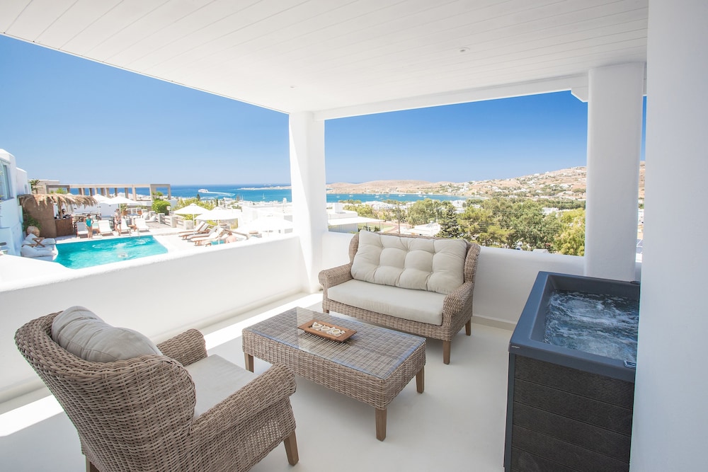 Comfort Suite (Outdoor Spa Bath) - Photo 11